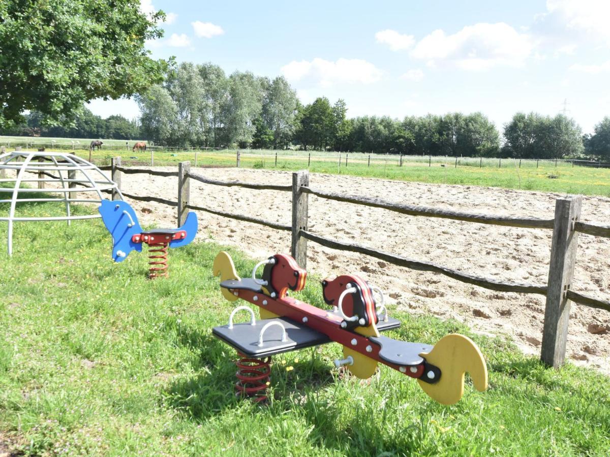 Tasteful Holiday Home In Sijsele Brugge With Garden Veldhoek Экстерьер фото